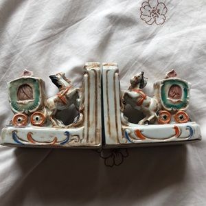 Vintage Horse & Carriage Pottery Bookends